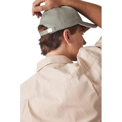 Gorra de algodón orgánico con cierre ajustable