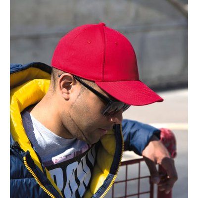 Gorra cerrada con tira interior elástica