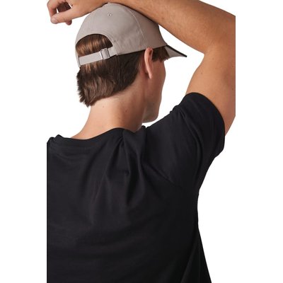 Gorra con Correa de ajuste