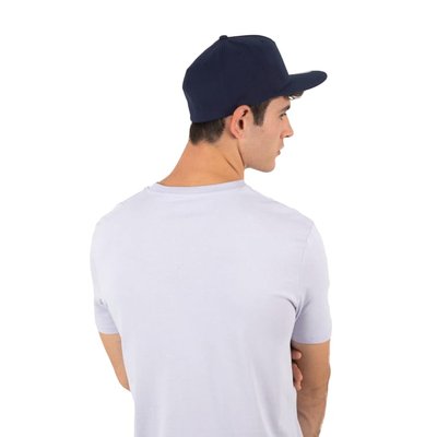 Gorra Flexfit con visera plana