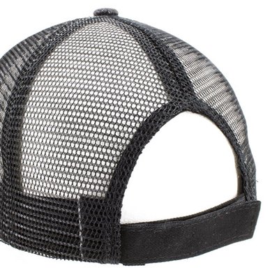 Gorra con Glitter y Rejilla