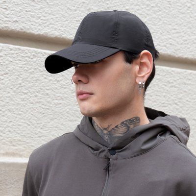 Gorra ligera de microfibra