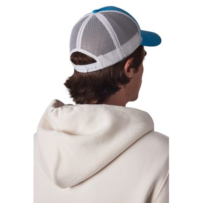 Gorra con rejilla y ajuste plástico