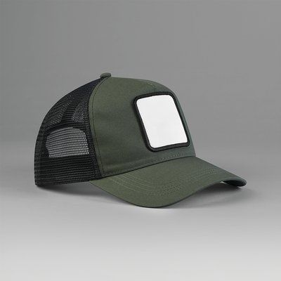 Gorra trucker de 5 paneles con parche Olive Green/Black