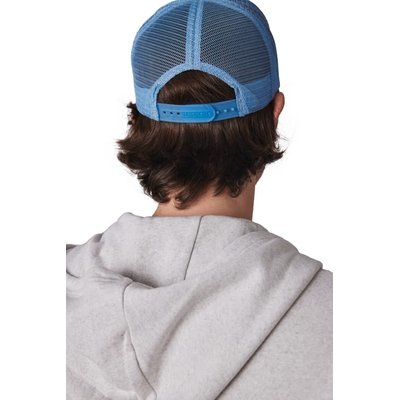 Gorra trucker con ajuste de plástico
