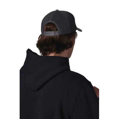 Gorra Trucker visera curva y rejilla