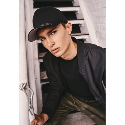 Gorra con visera interior plateada Black Xs/S