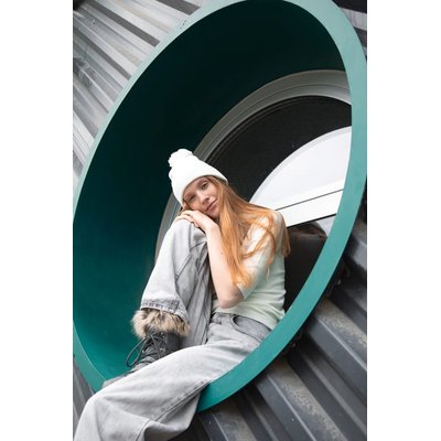 Gorro con pompón eco