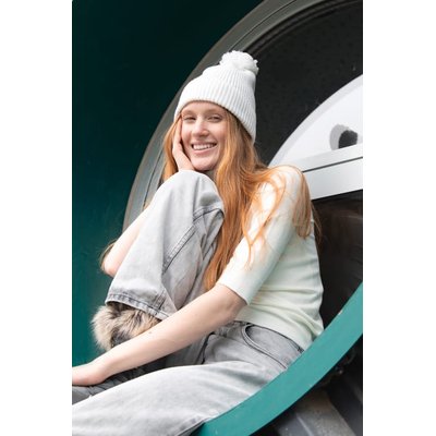 Gorro con pompón eco