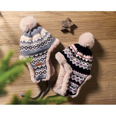 Gorro de punto con orejeras y forro polar