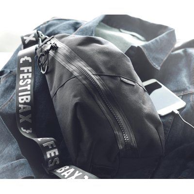 Kit Riñonera con Útiles para Festivales