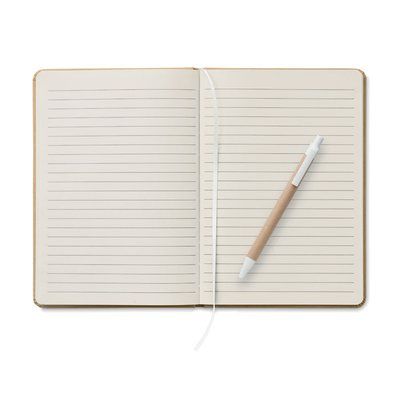 Libreta A5 tapa de cartón y bolígrafo