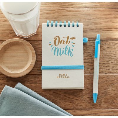 Libreta A6 Reciclada con Boli a juego