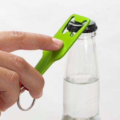 Llavero abridor de aluminio con forma de botella