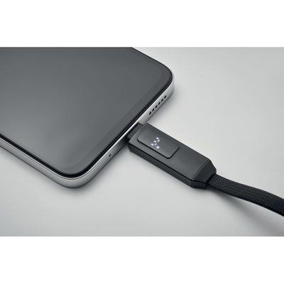 Llavero con cable de carga tipo C