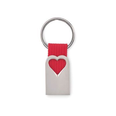Llavero de metal con forma de corazon
