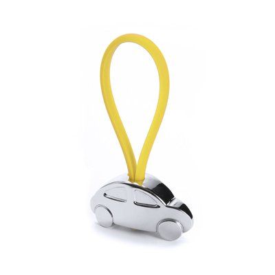 Llavero de silicona con coche metálico 3D Ama