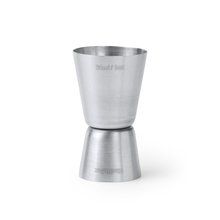 Medidor de bebidas de acero inox. Plata
