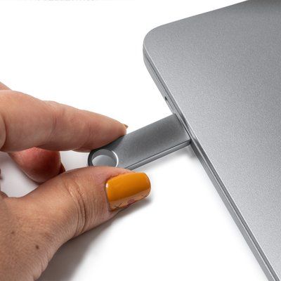 Memoria USB metálica