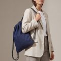 Mochila denim con cierre de cuerdas
