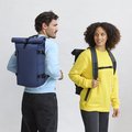 Mochila con cremallera y hebilla