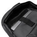 Mochila con detalles reflectantes