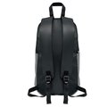 Mochila en poliéster con cremallera lateral y bolsillo delantero