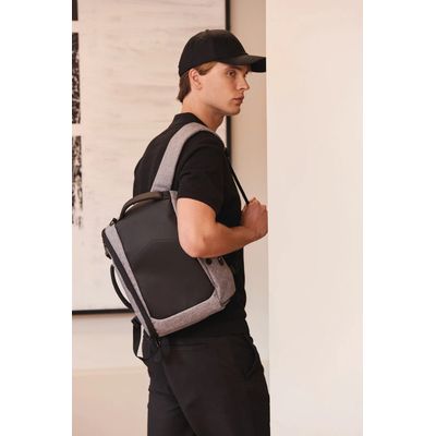 Mochila Poliéster para Tablet 13" con TSA y USB