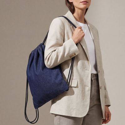 Mochila denim con cierre de cuerdas