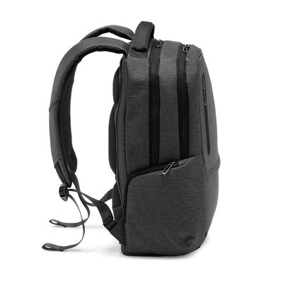 Mochila impermeable 17" y Puerto USB