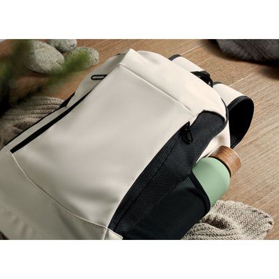 Mochila para portátil 15" con bolsillos laterales