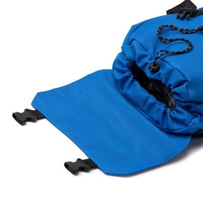 Mochila RPET con solapa ajustable