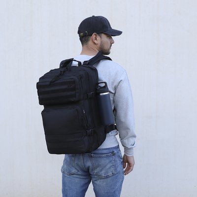 Mochila táctica con múltiples bolsillos