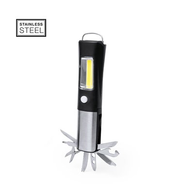Multiherramienta con linterna LED