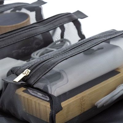 Neceser de 4 estuches con velcro en la base
