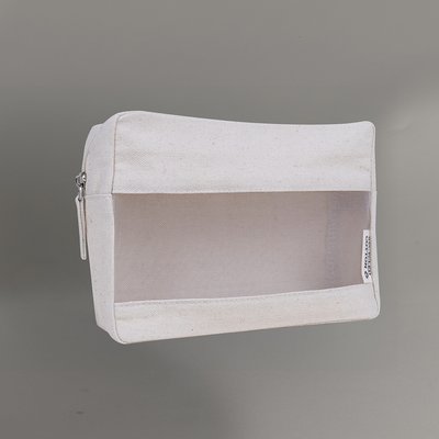 Neceser en canvas reciclado con ventana