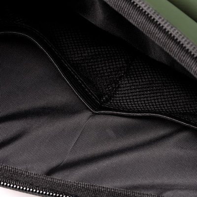Neceser triangular de PU con compartimentos