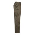 Pantalón multibolsillos con cintura elástica