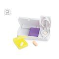 Pastillero con dos compartimentos y cortador