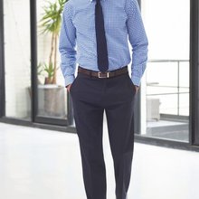 Pantalón de corte ajustado