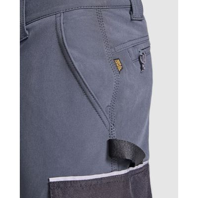 Pantalón laboral multibolsillos