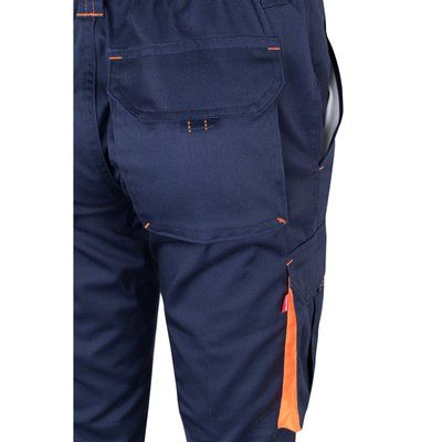 Pantalón elástico con 6 bolsillos