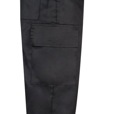 Pantalón multibolsillos de sarga