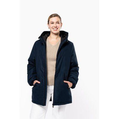 Parka con capucha y tejido hidrófugo