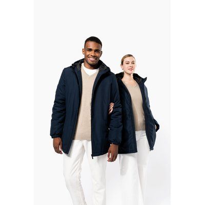 Parka con capucha y tejido hidrófugo