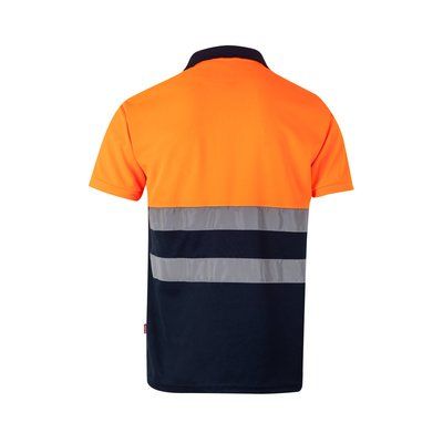 Polo con bandas reflectantes