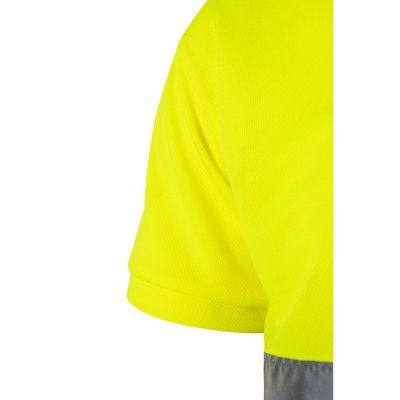 Polo con bandas reflectantes