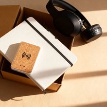 Producto Conjunto Libreta, powerbank y cascos