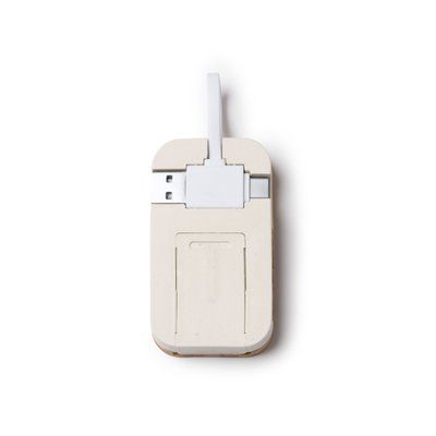 Puerto USB y Tipo C y conector plegable
