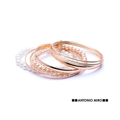 Pulsera Metal Lacado Elegante